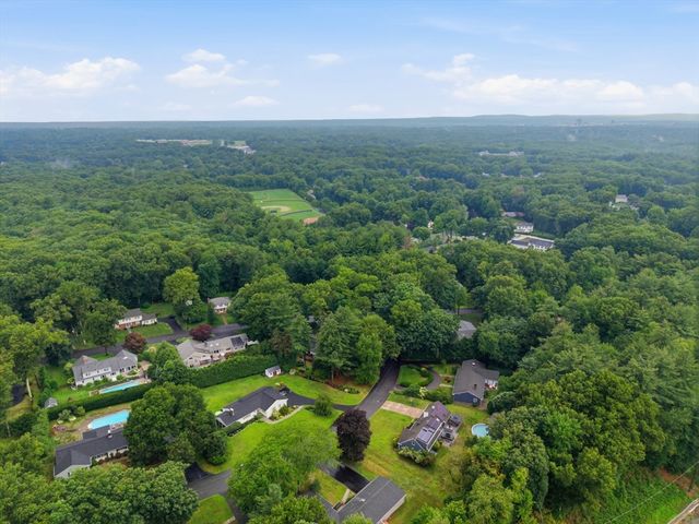 29 Shady Side Dr, Longmeadow, MA 01106