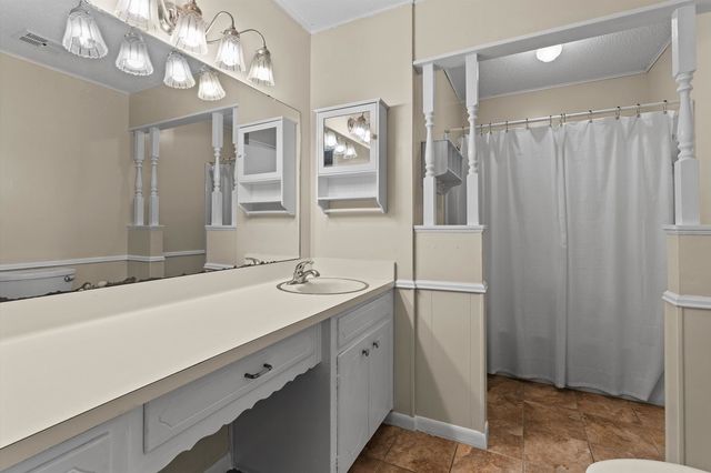 1207 S Evenside, Henderson, TX 75652