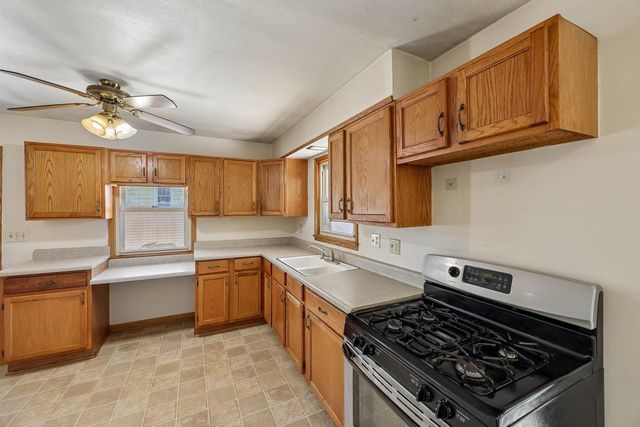 531 11th PLACE, Kenosha, WI 53140