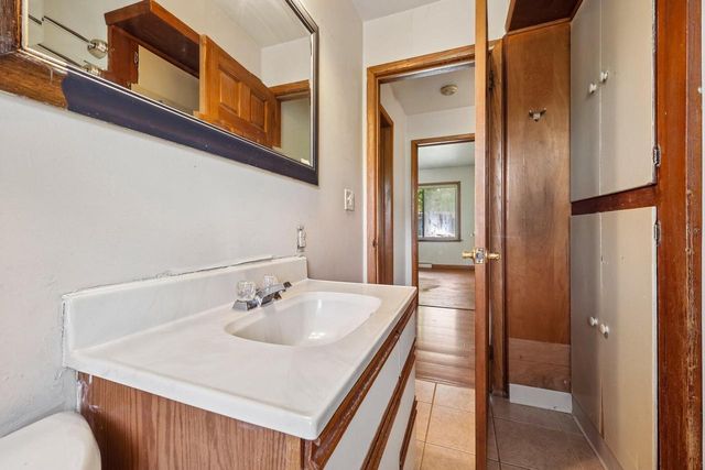 531 11th PLACE, Kenosha, WI 53140