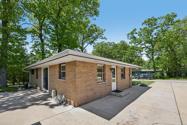 531 11th PLACE, Kenosha, WI 53140