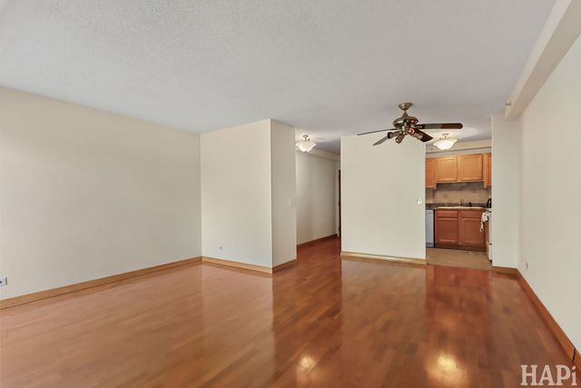 1840 Huntington Boulevard 415, Hoffman Estates, IL 60194
