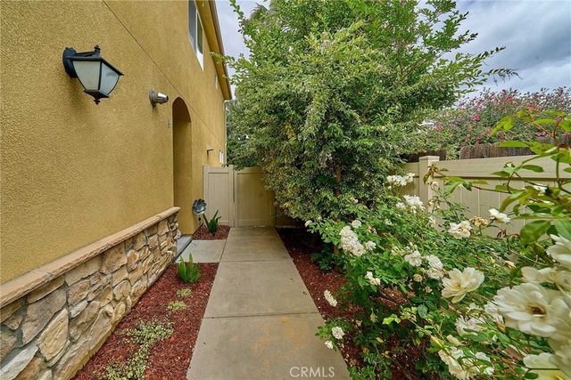 21125 Ingomar Court, Canoga Park, CA 91304