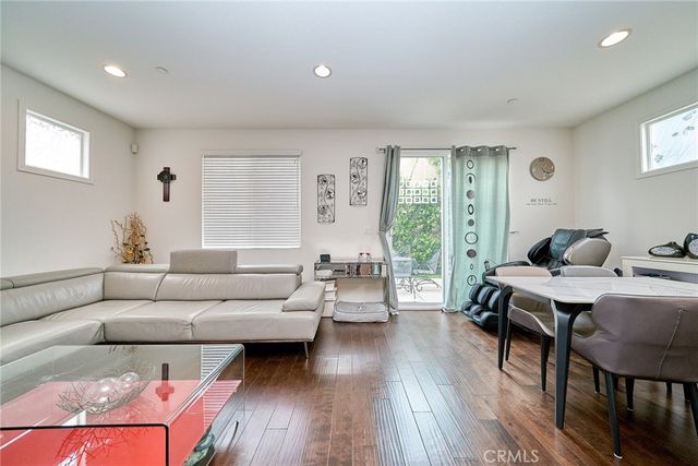 21125 Ingomar Court, Canoga Park, CA 91304