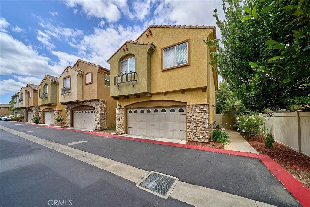 21125 Ingomar Court, Canoga Park, CA 91304