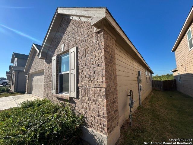 7207 Solar Eclipse, Converse, TX 78109