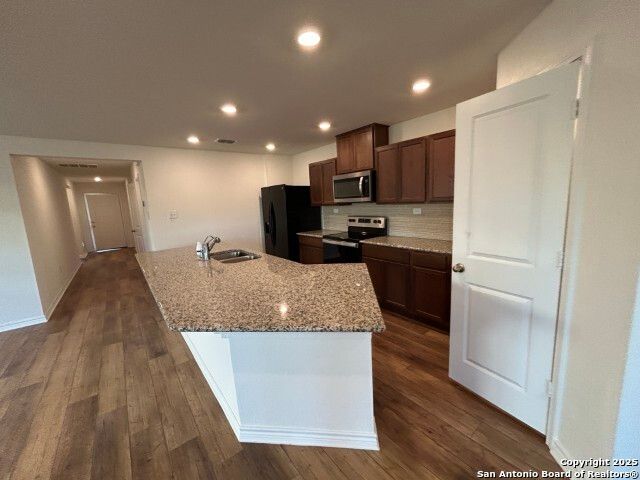 7207 Solar Eclipse, Converse, TX 78109