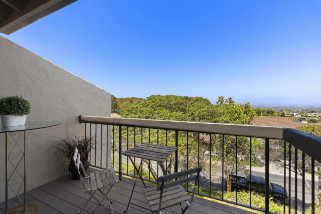 6567 Caminito Catalan, La Jolla, CA 92037