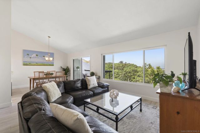 6567 Caminito Catalan, La Jolla, CA 92037