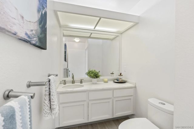 6567 Caminito Catalan, La Jolla, CA 92037