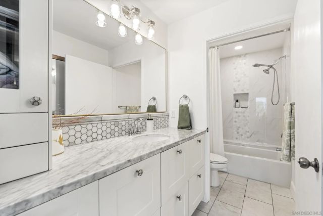 6567 Caminito Catalan, La Jolla, CA 92037