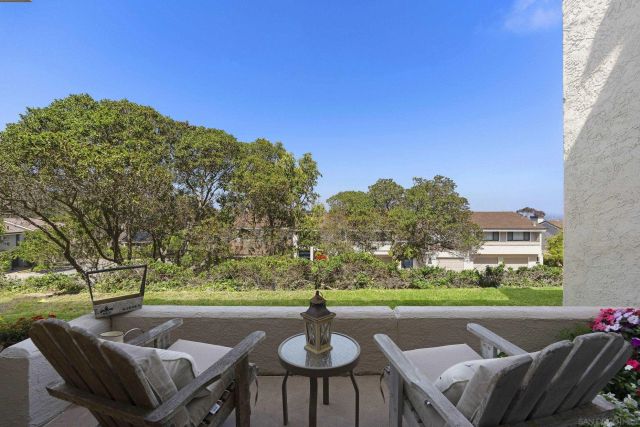 6567 Caminito Catalan, La Jolla, CA 92037