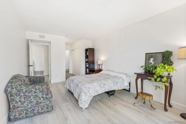6567 Caminito Catalan, La Jolla, CA 92037