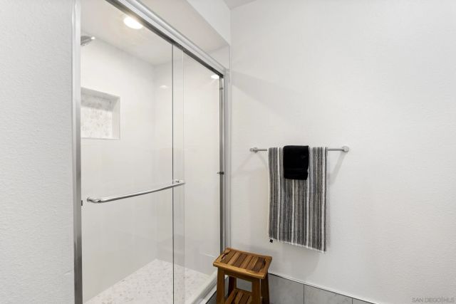 6567 Caminito Catalan, La Jolla, CA 92037