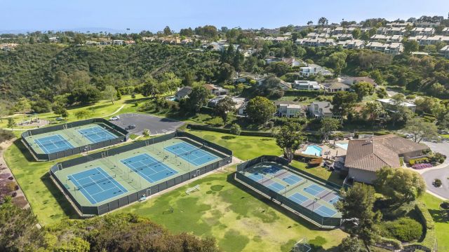 6567 Caminito Catalan, La Jolla, CA 92037