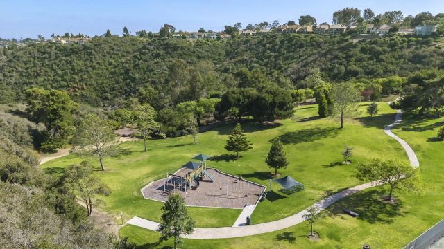6567 Caminito Catalan, La Jolla, CA 92037