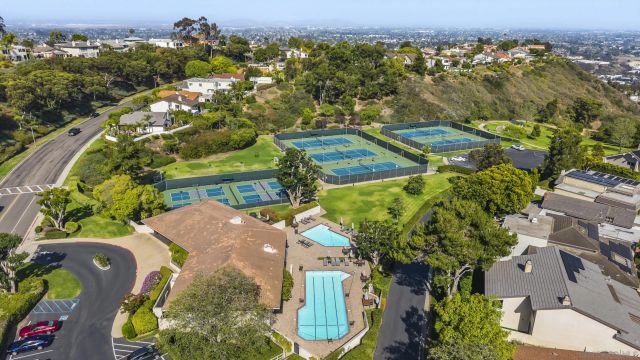 6567 Caminito Catalan, La Jolla, CA 92037