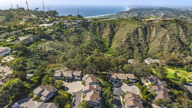 6567 Caminito Catalan, La Jolla, CA 92037