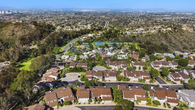 6567 Caminito Catalan, La Jolla, CA 92037