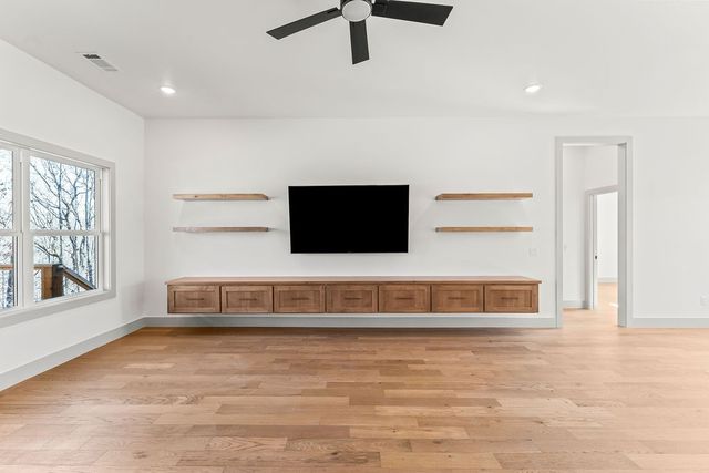 13 Horncastle Drive, Bella Vista, AR 72714