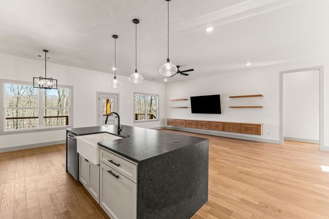 13 Horncastle Drive, Bella Vista, AR 72714