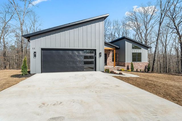 13 Horncastle Drive, Bella Vista, AR 72714