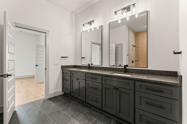 13 Horncastle Drive, Bella Vista, AR 72714