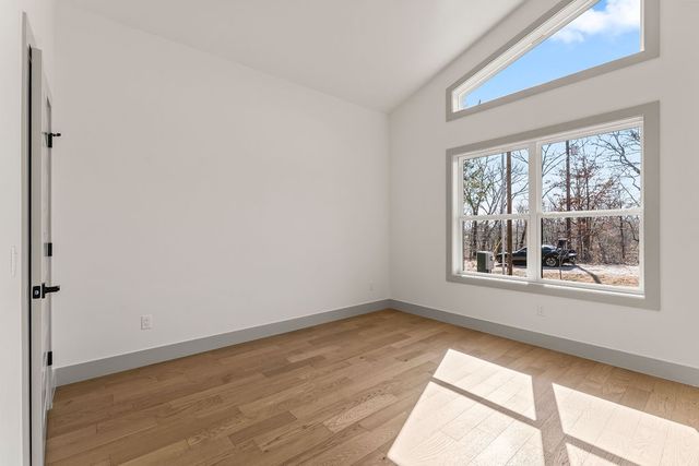 13 Horncastle Drive, Bella Vista, AR 72714