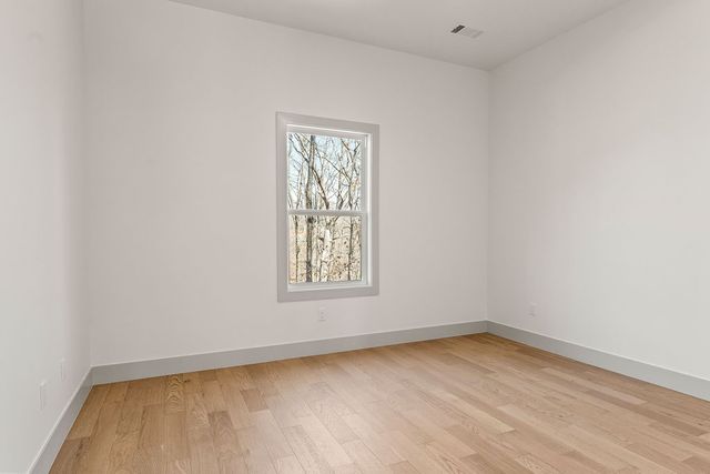 13 Horncastle Drive, Bella Vista, AR 72714