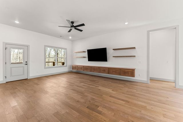 13 Horncastle Drive, Bella Vista, AR 72714