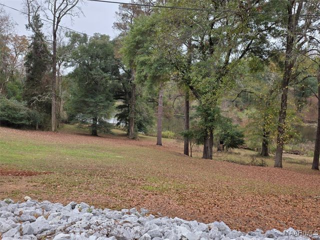 700 Rountree Drive, Selma, AL 36703