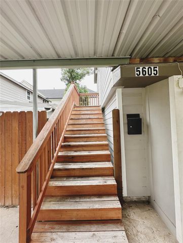 5605 Robertson Street, Houston, TX 77009