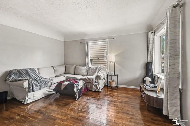 1805 W Saginaw Street, Lansing, MI 48915