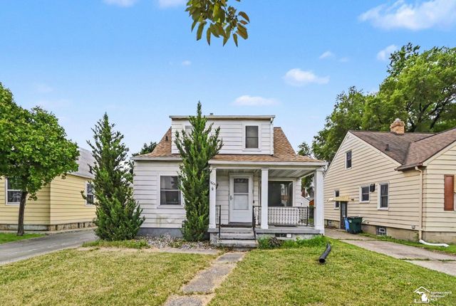 1805 W Saginaw Street, Lansing, MI 48915