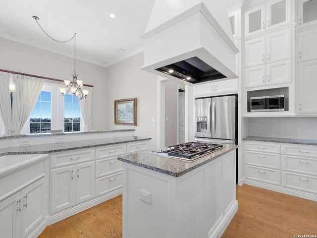 8514 Woodpecker Way, San Antonio, TX 78256