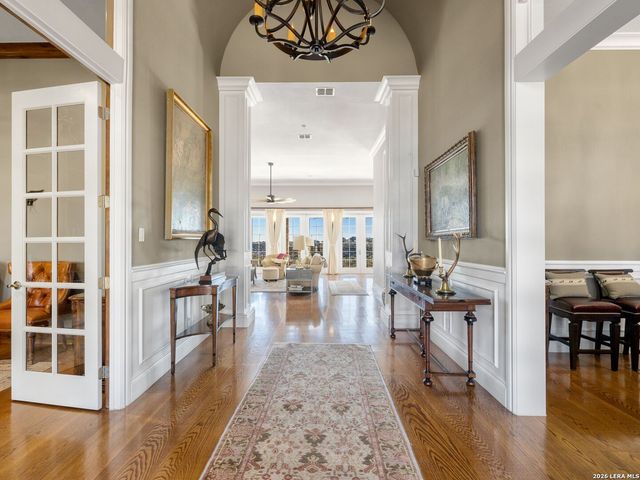 8514 Woodpecker Way, San Antonio, TX 78256