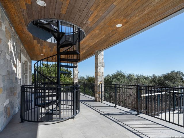 8514 Woodpecker Way, San Antonio, TX 78256