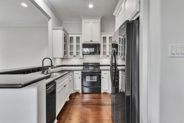 3911 Kennon Street A, Houston, TX 77009