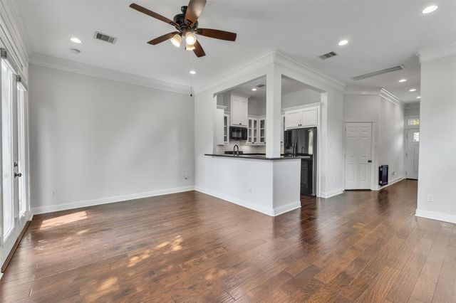 3911 Kennon Street A, Houston, TX 77009