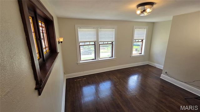 2633 Russell Boulevard, St Louis, MO 63104