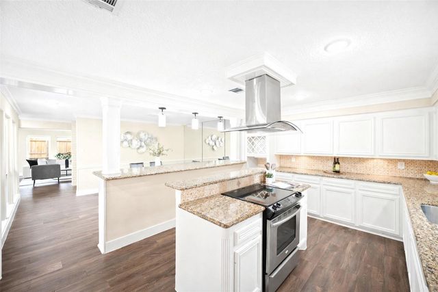 11804 Westmere Drive, Houston, TX 77077