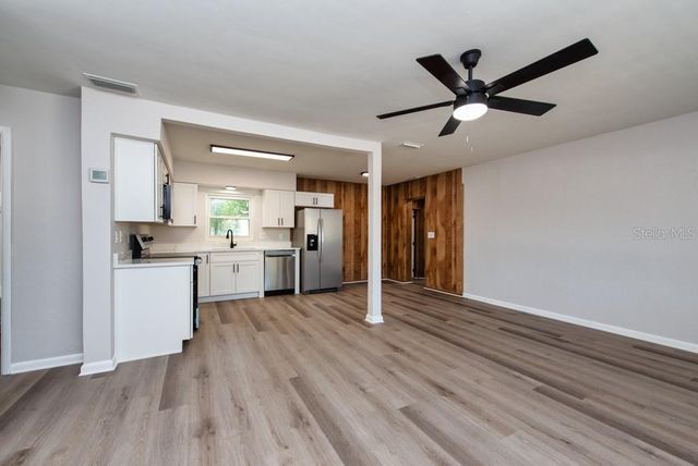 917 18TH STREET SW, Largo, FL 33770