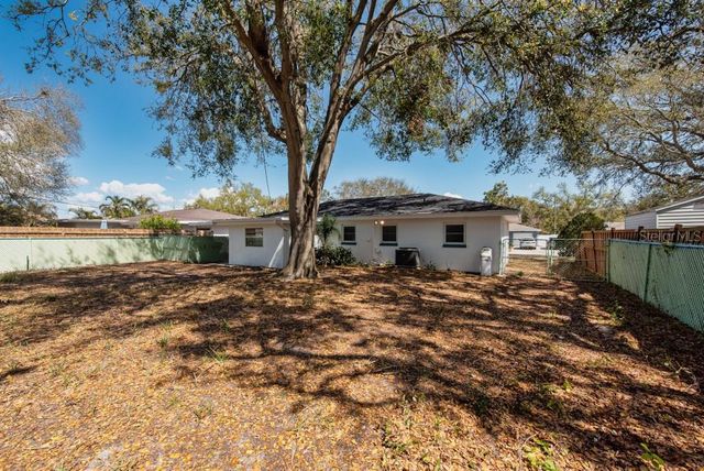 917 18TH STREET SW, Largo, FL 33770