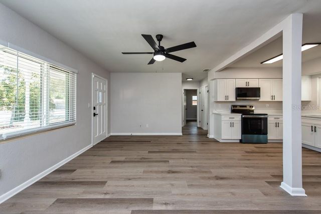 917 18TH STREET SW, Largo, FL 33770