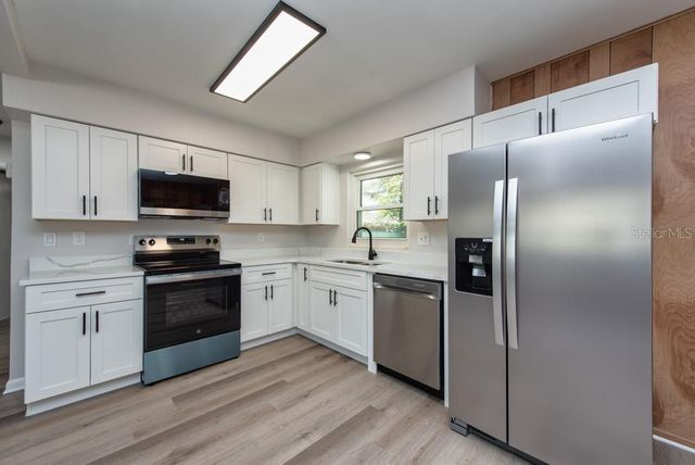 917 18TH STREET SW, Largo, FL 33770