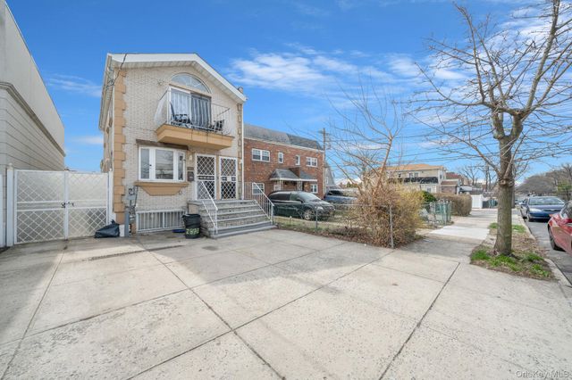 2858 Sampson Avenue, Bronx, NY 10465