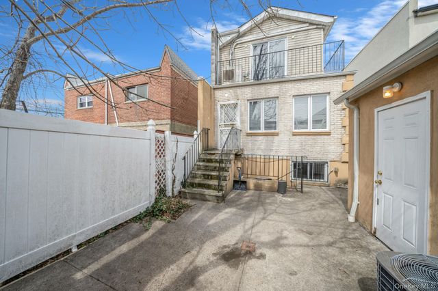 2858 Sampson Avenue, Bronx, NY 10465