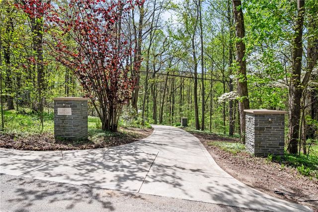 145 McClain Rd, Chippewa Twp, PA 15010
