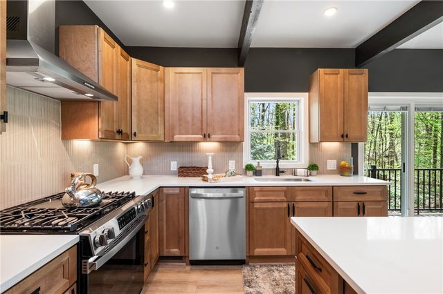 145 McClain Rd, Chippewa Twp, PA 15010
