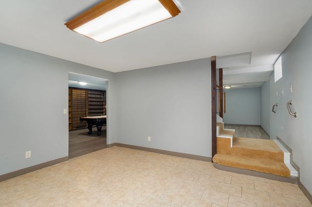 1956 E Greenview Street, Springfield, MO 65803